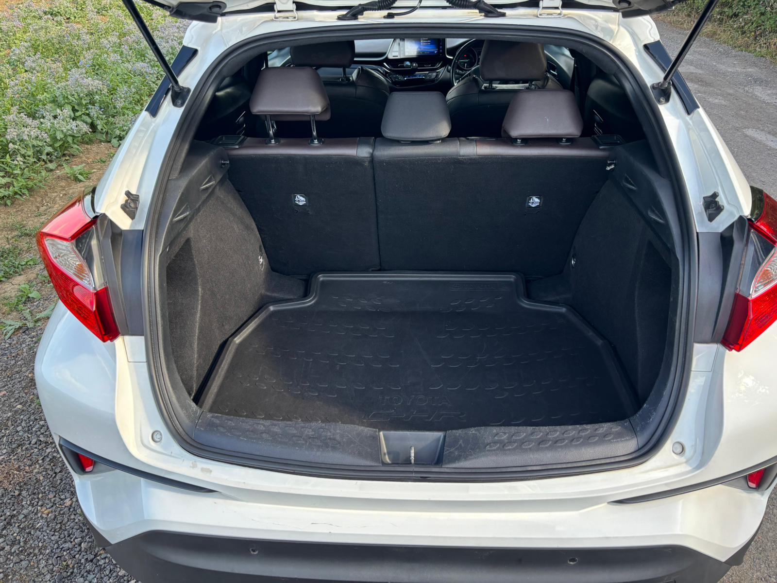 Toyota C-HR 1.8VVT-h Brothers Car Sales 